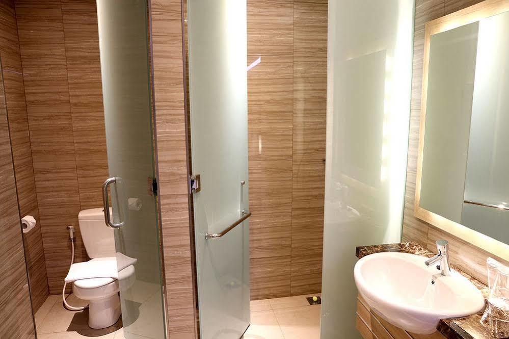 Grand Citihub Hotel @Kajoetangan Malang Ngoại thất bức ảnh